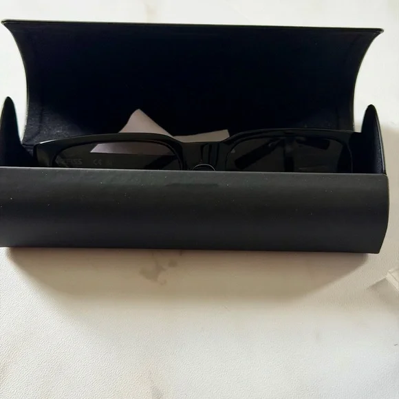 Zeiss ZS23527S Black Sunglasses 55□18 145 Gradient Lens Unisex Women’s